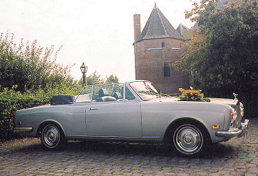 Klassiekers, klassieke trouwautos, Oldtimers, Rolls Royce Corniche convertible, Vrijhoeven